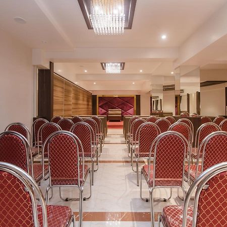 Oyo 13089 Hotel Gold Crest 나비뭄바이 외부 사진
