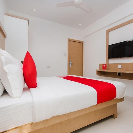 Oyo 13089 Hotel Gold Crest 나비뭄바이 외부 사진