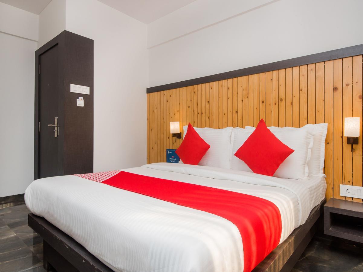 Oyo 13089 Hotel Gold Crest 나비뭄바이 외부 사진