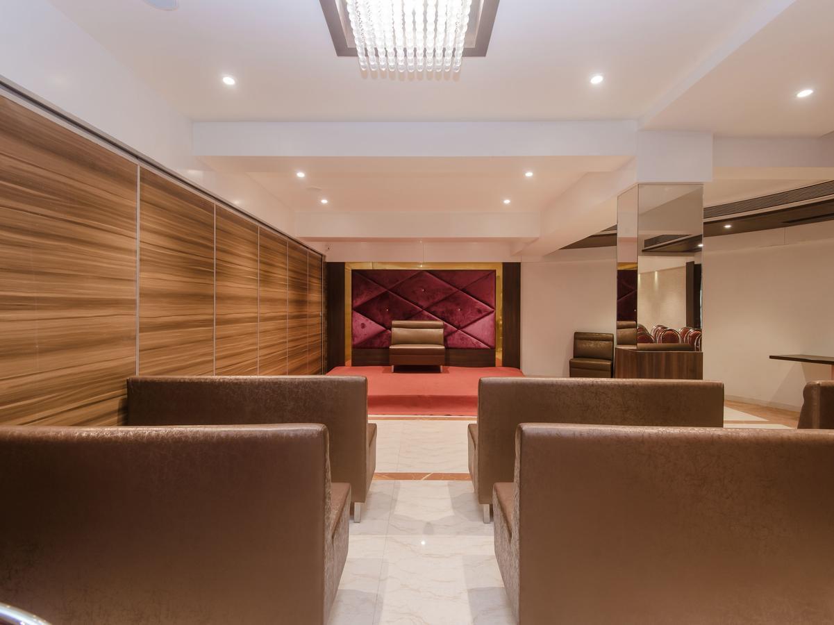 Oyo 13089 Hotel Gold Crest 나비뭄바이 외부 사진