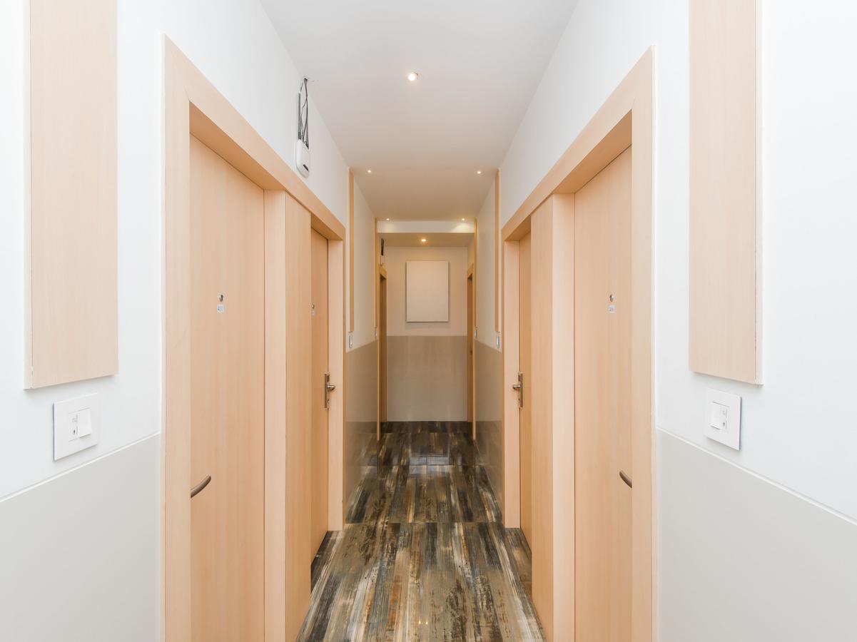 Oyo 13089 Hotel Gold Crest 나비뭄바이 외부 사진